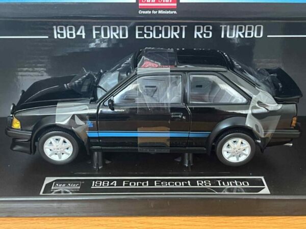 Sun Star 1:18 Ford Escort RS Turbo Black 1984 - Image 9
