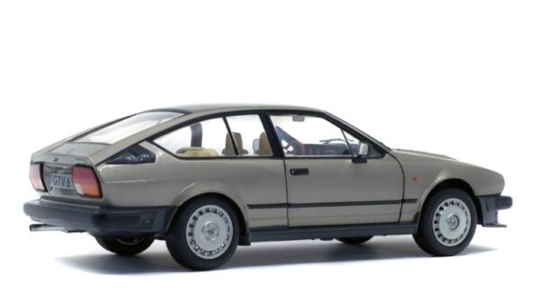 Solido 1/18 Alfa Romeo GTV6 1984 - Silver - ONLY 1 LEFT! - Image 2