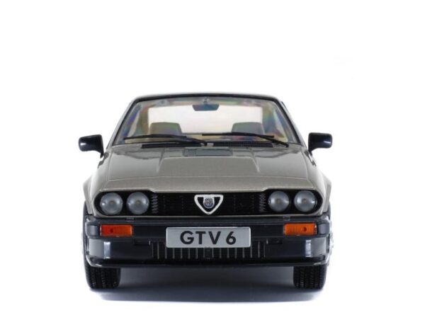 Solido 1/18 Alfa Romeo GTV6 1984 - Silver - ONLY 1 LEFT! - Image 4