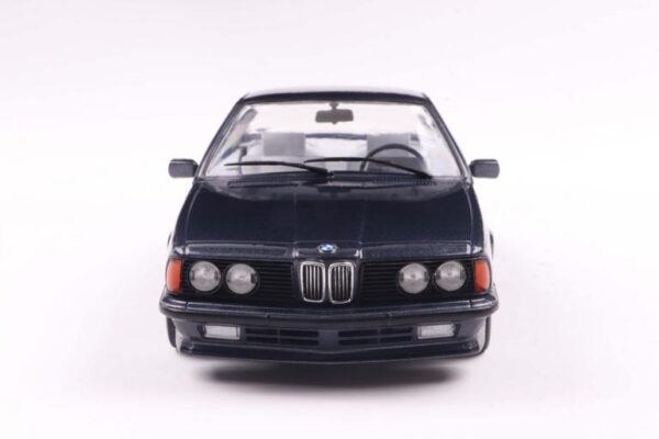 Solido 1/18 BMW 635 CSI (E24) Macau Blue 1984 NEW! - Image 6
